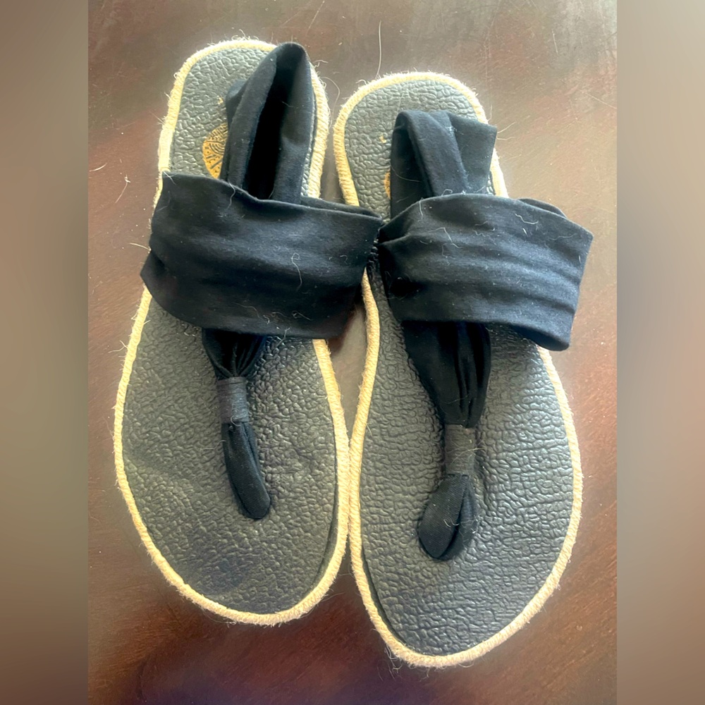 Nalho Black Ganika Espadrille Sandal size 8 (38)